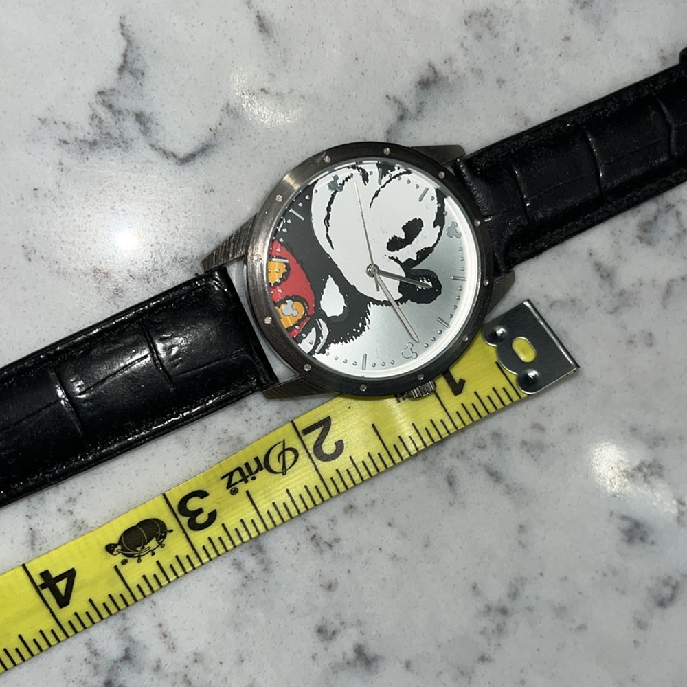 Walt Disney World Magical Mickey Limited Release Watch EUC Like New - Picture 11 of 11